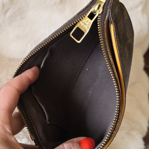 💕Louis Vuitton Pallas Uniform Monogram Crossbody - Picture 9 of 10